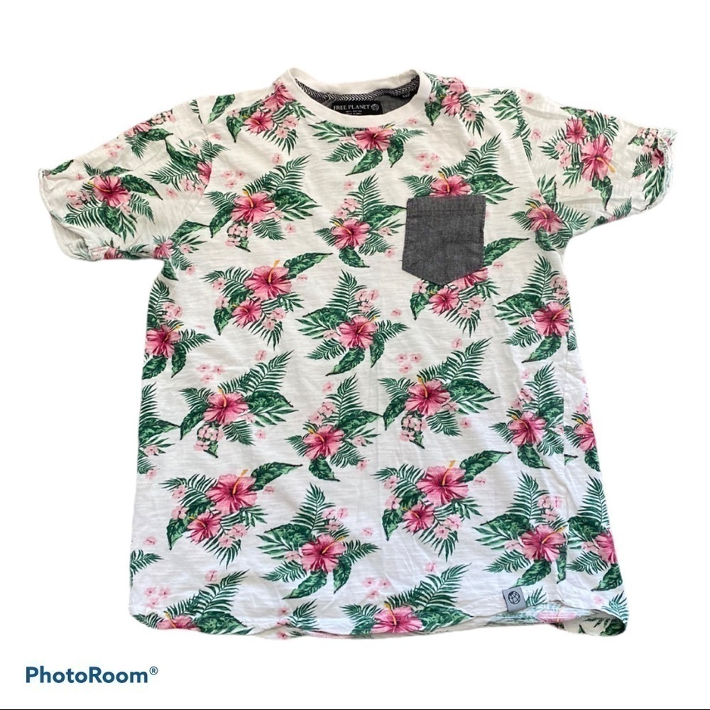 Free planet | Flower vine Tee  shirt